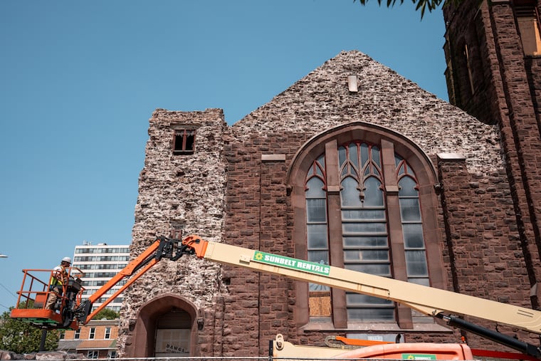 Construction at First Presbyterian Church on Pacific Avenue in Atlantic City, where stones are being removed and transported to the Smithsonian Institution building known as the Castle. 